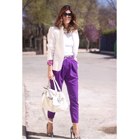 # Purple Pants Outfit, Moda Afro, Money Fashion, Colour Combinations Fashion, Color Combinations For Clothes, Cool Winter, Purple Pants, Purple Outfits, Elegante Casual