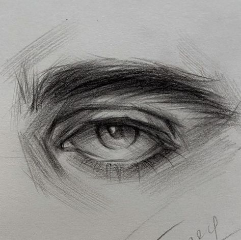 Eyes Drawing Realistic Sketch, Eyes Drawing Reference Realistic, How To Draw Realistic Eyes, Eyes Drawing Realistic, Eye Sketch Realistic, Pencil Art Drawings Realistic, Drawing Ideas Charcoal, Realistic Eyes, Realistic Eye Drawing