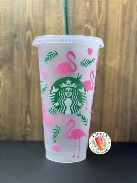 Decorated Cups, Flamingo Cup, Cricut Cups, Easter Cups, Starbucks Cup Art, Cups Ideas, Starbucks Diy, Starbucks Secret, Personalized Starbucks Cup