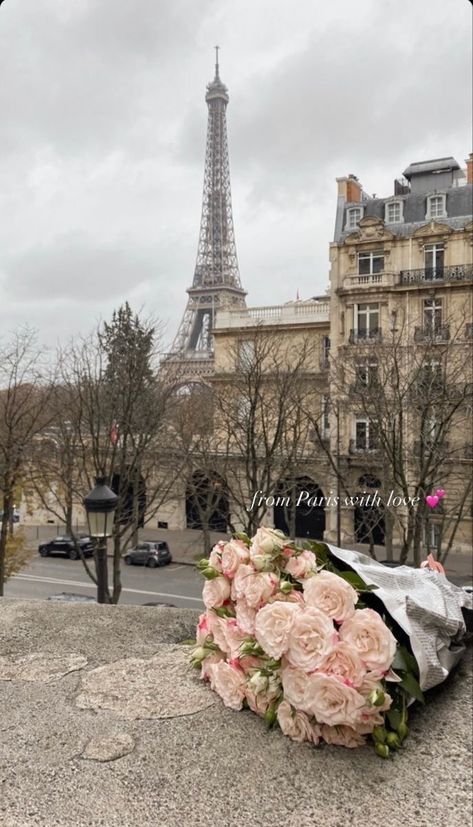 French Grunge, Parisian Birthday, Paris Life, Sea Vacation, Paris Dream, France Aesthetic, Paradise Travel, Paris Vibes, Paris Girl