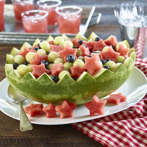 Patriotic Fruit Salad - Watermelon Board Watermelon Bowl Fruit Salad, Watermelon Fruit Bowl, Watermelon Fruit Bowls, Watermelon Fruit Salad, Watermelon Basket, Watermelon Bowl, American Snacks, Sweet Watermelon, Watermelon Salad