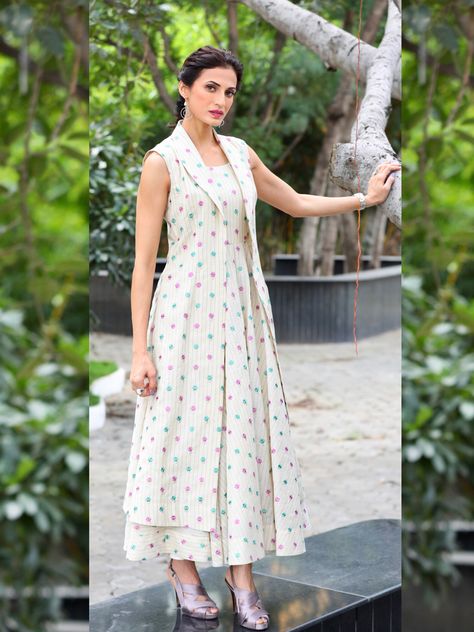 A Line Dress Casual Simple Indian, Kota Frocks For Women, Frocks For Women, Shilpa Reddy, Simple Frock Design, Stylish Kurtis Design, Latest Dress Design, Simple Kurta Designs, Simple Kurti Designs