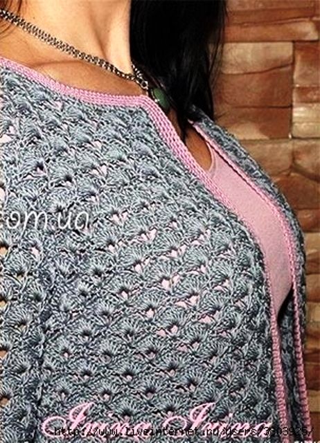 Une veste magnifique avec un motif simple au crochet | La Grenouille Tricote Knit Bolero, Crochet Top Dress, Gilet Crochet, Baby Crochet Patterns Free, Motif Simple, Pull Crochet, Modern Crochet Patterns, Mode Crochet, Crochet Blanket Designs