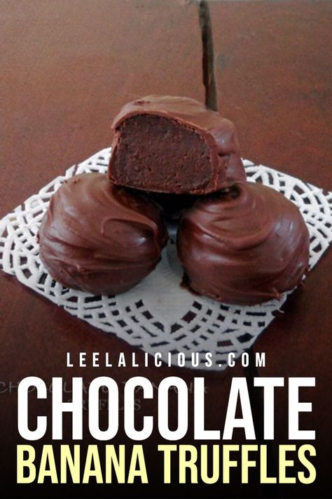 These Chocolate Banana Truffles have a center of soft banana chocolate ganache with a crisp dark chocolate shell. Chocolate Banana Fudge, Banana Truffles, Banana Chocolate, Banana Bread Truffles, Banana Candy, Vegan Truffles, Homemade Truffles, Dark Chocolate Mousse, Chocolate Candy Recipes