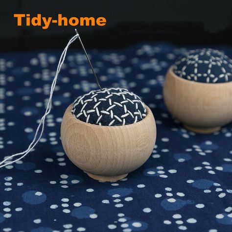 Needle Cushion, Sashiko Embroidery, Needle Holder, Woodworking Hand Tools, Diy Accessory, Handmade Pins, Wood Accessories, Style Japonais, Yarn Bowl