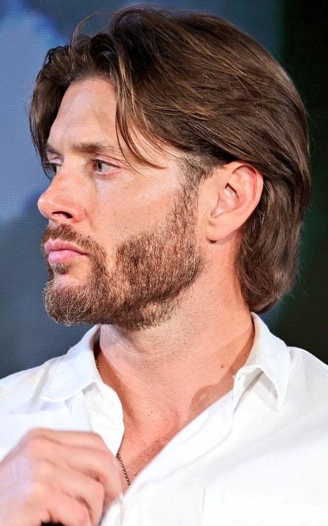 Jared Padalecki Hair, Cowboy Haircut, Cowboy Haircut Men, Jensen Ackles Haircut, Jensen Ackles Hair, Mens Haircuts Straight Hair, Welsh Football, Young Men Haircuts, Man Buns