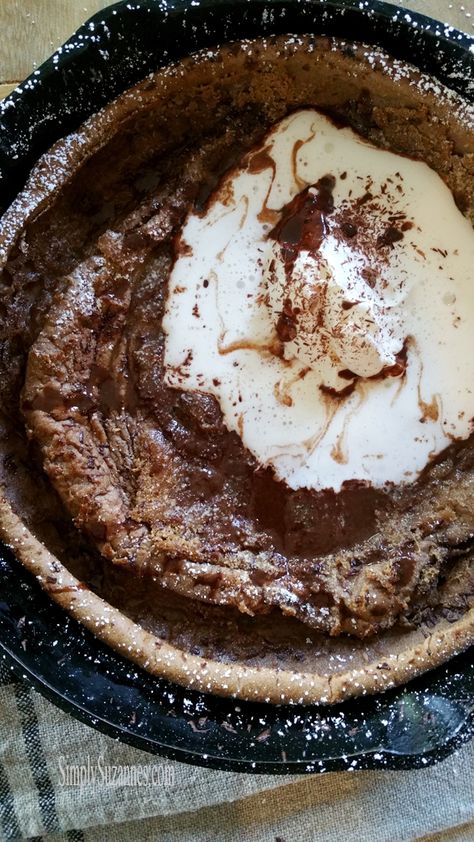 Chocolate Dutch Baby, Vanilla Bean Cream, Skillet Desserts, Dutch Babies, Winter Brunch, Dutch Baby Recipe, Dutch Pancakes, Baking List, German Pancakes