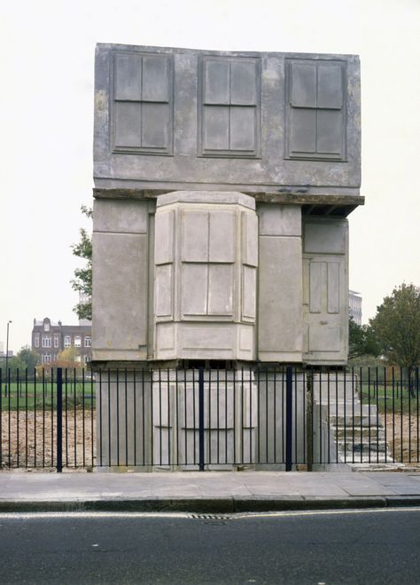 Rachel Whiteread – House, 1993, concrete Rachel Whiteread, British Artists, Antony Gormley, Tate Britain, Public Sculpture, House Viewing, Tate Modern, Sculpture Installation, Art Icon