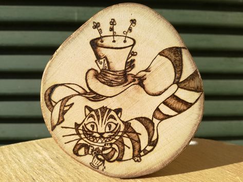 Disney Wood Burning, Wooden Creations, Woodburning Projects, Diy Disney, Wood Burning Art, Wooden Art, Pyrography, Art Class, Wood Burning