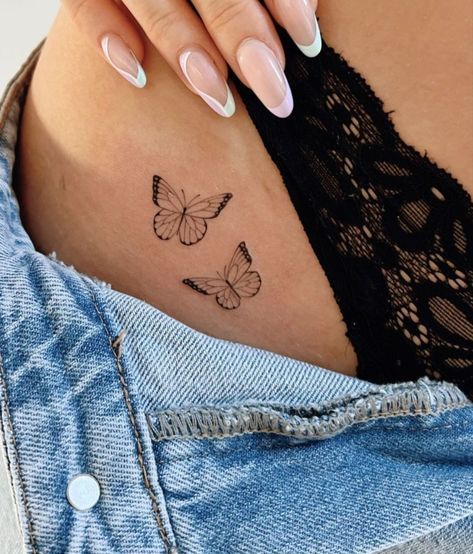 Pelvic Tattoos, Cowgirl Tattoos, Waist Tattoos, Hip Tattoos Women, Small Pretty Tattoos, Petite Tattoos, Tattoo Ideas Female, Classy Tattoos, Discreet Tattoos