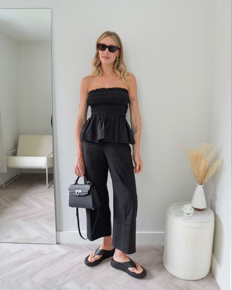 Resort Outfit Ideas, Travel Capsule Wardrobe Summer, Black Summer Outfits, Hanging Pants, Hot Weather Outfits, Black Ruffle Top, Summer Wardrobe Staples, Resort Outfit, Black Cat Eye Sunglasses