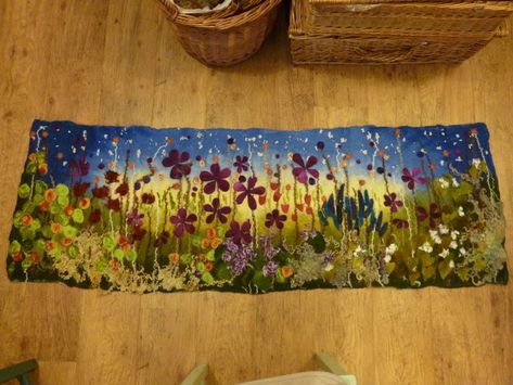 MarmaladeRose: Wet felted, wool painting. Felted Wall Hangings, Wool Painting, Woolen Craft, Felt Wall Hanging, Felt Pictures, Wet Felt, Wool Applique, Nuno Felting, Wool Rugs