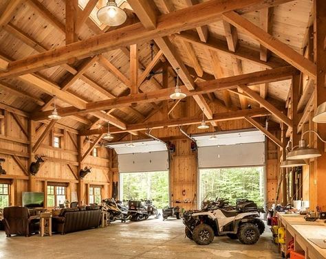 peter trenkenschuh on Instagram: “#barnhomes #silohouse #barnhouse #mancave #barndominium #barnhousestyle #barns #barnlife #farmlife #farm #countryliving #countrycottage…” Timber Frame Garage, Building A Pole Barn, Timber Frame Barn, Silo House, Garage Guest House, Timber Frame Building, Barn Shop, Car Barn, Timber Frame Construction