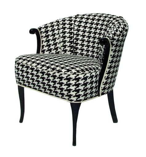 Houndstooth Chair Houndstooth Chair, Memphis Furniture, Black Rooms, Vintage Chair, Hounds Tooth, Furniture Slipcovers, Black Bedding, Single Sofa, Take A Seat