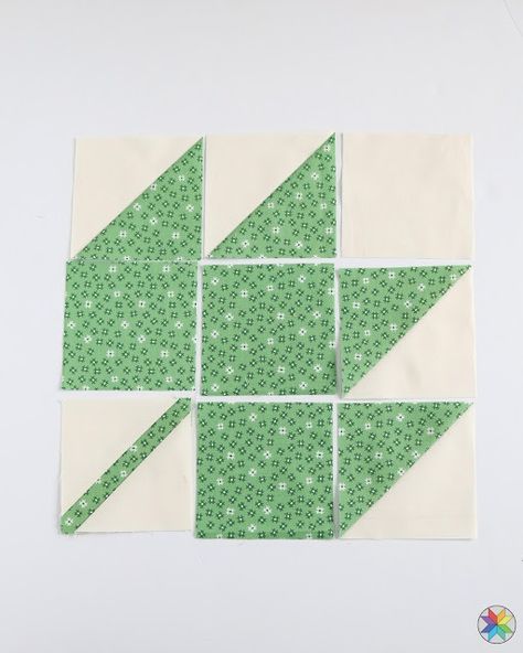 Maple Leaf quilt block tutorial by Andy Knowlton of A Bright Corner - a free quilt block pattern in two sizes Leaf Quilt Blocks, Maple Leaf Quilt Block Free Pattern, Leaf Quilt Pattern, Maple Leaf Quilt Block, Leaf Quilt Block, Maple Leaf Quilt, Leaf Quilt, Scrap Projects, Fall Quilt