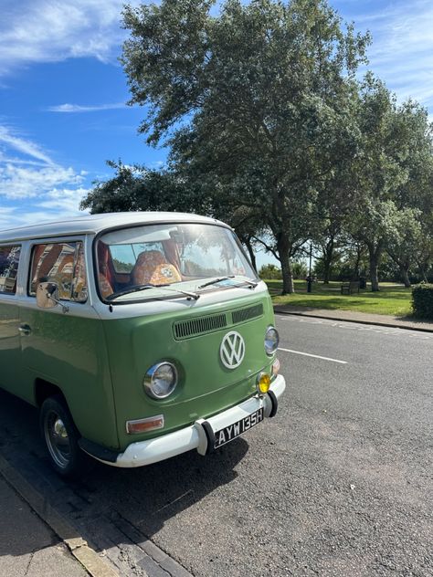 Green Vw Van, Green Car Aesthetic, Green Camper Van, Driving Motivation, Dream Roadtrip, Combi Volkswagen, Makeover Bedroom, Combi Vw, Car Camper