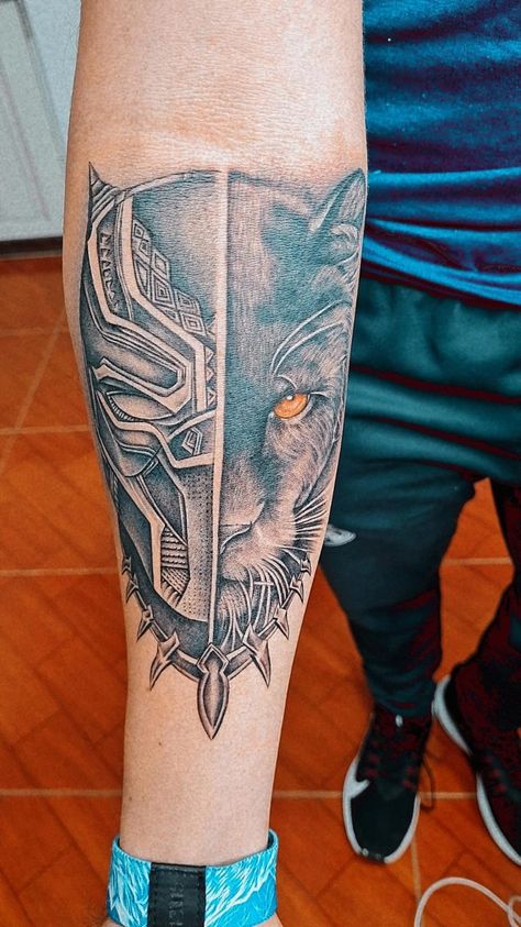 Wakanda Lip Tattoo, Panther Tattoos, Black Panther Tattoo, Avengers Tattoo, Idea Tattoo, Panther Tattoo, Tattoo Board, Marvel Tattoos, Scorpion Tattoo