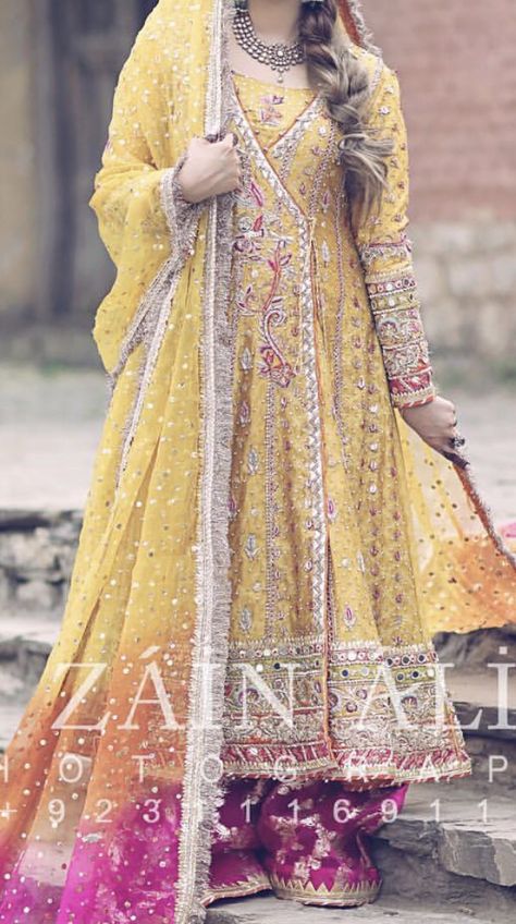 Haldi Function Dress, Indian Outfits Modern, Casual Bridal Dress, Simple Long Dress, Function Dresses, Pakistani Party Wear Dresses, Bridal Mehndi Dresses, Pakistani Formal Dresses, Bridal Dresses Pakistan