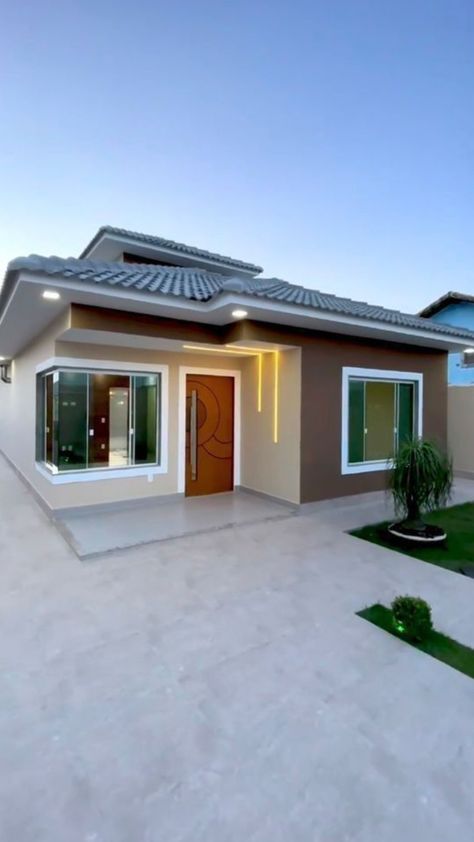 Simple House Exterior Design, Apartemen Studio, Modern Bungalow House Design, Bungalow Style House Plans, Affordable House Plans, Modern Bungalow House, Building House Plans Designs, Model House Plan, Minimal House Design