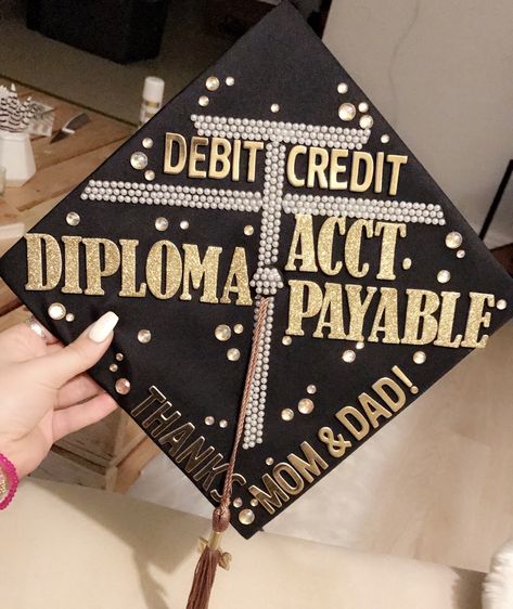 Accounting graduation cap #graduation #accounting Accounting Graduate Photoshoot, Accounting Student Graduation Pictures, Graduation Cap Designs Finance, Graduation Cap Designs For Accounting, Graduation Cap Accounting, Accountant Graduation Pictures, Accountant Graduation Cap, Accounting Degree Graduation Cap, Accounting Cap Decoration