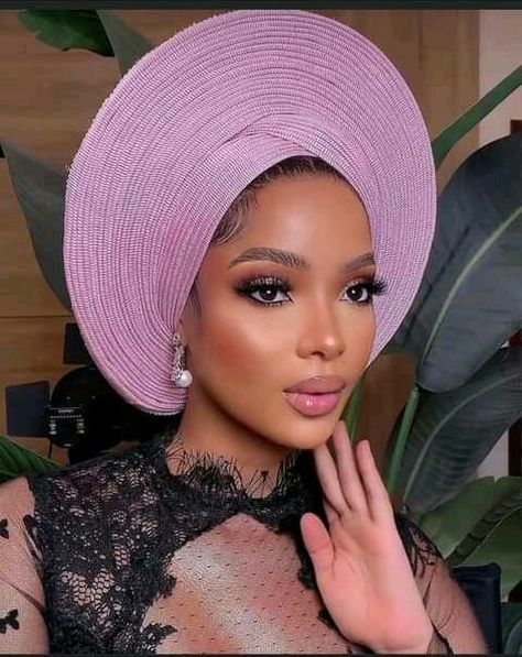 Gele With Braids, Gele Photoshoot, Nigerian Head Wrap Styles, Owanbe Styles, Yoruba Fashion, Gele Styles, Dancing Workout, Afro Hair Art, Belly Dancing Workout