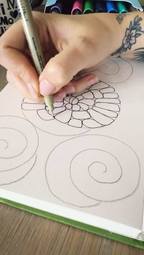 Lets try NEW Pattern 😊 Am I going to color it or not? Which one do you recommend? . . . . . . . . . . #pattern #patterns… | Instagram Circle Zentangle Patterns Ideas, Circular Zentangle Patterns, Random Patterns Drawing, Colored Zentangle, Scratch Paper Art, Easy Zentangle Patterns, Doodle Art Letters, Neurographic Art, Doodle Doodle