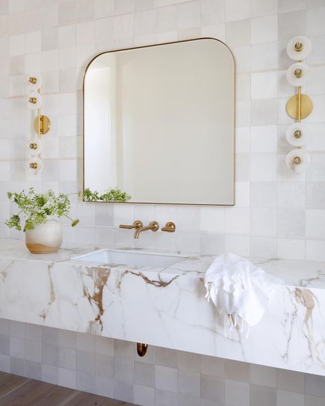 Spanish home • Instagram Bedrosians Bathroom, Cloe Tile Bathroom, Cloe White Tile, Cloe Tile, Stunning Bathrooms, White Tiles, Bathroom Remodel Master, Design Wall, Beautiful Bathrooms