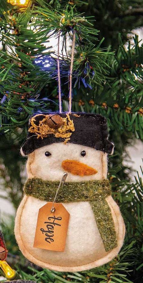 Felt Snowman Ornament, Snowman Applique, Felt Snowman, Felt Crafts Christmas, Black Top Hat, Christmas Felt, Felt Ornament, Felt Projects, Snowman Ornament