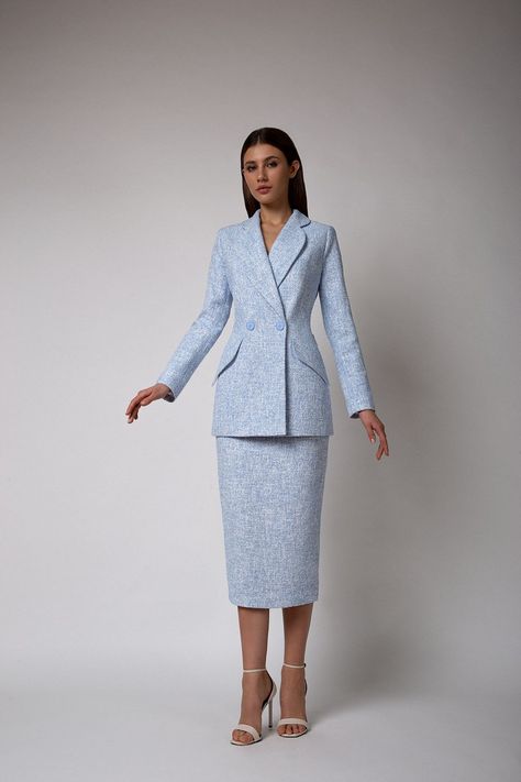 Dresses For Everyday, Boss Lady Outfit, Midi Pencil Skirt, Fashion Aesthetics, Daytime Dresses, Midi Skirt Pencil, Women Midi, Work Fashion, Blazers For Women