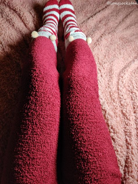 Fluffy Leggings, Fuzzy Outfit, Fuzzy Leggings, Big Comfy Sweaters, Slouch Socks, Fluffy Socks, Sock Outfits, Teddy Fleece, Fuzzy Socks