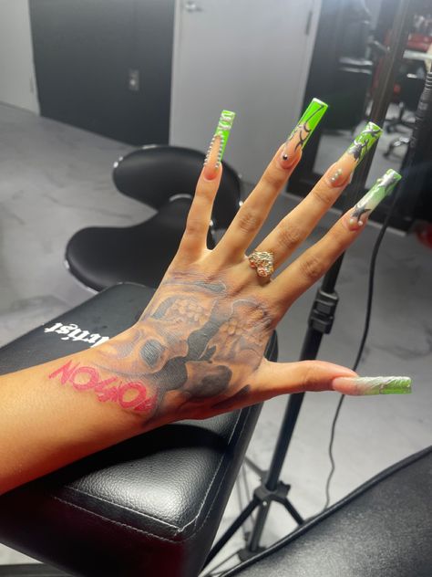 #handtattoo #handtattoosforwomen #skull tiktok @mobbrat 💓 Skull Hand Tattoos For Women, Skull Hand Tattoo For Women, Tattoos On Hand, Holy Spirit Tattoo, Skull Hand Tattoo, Spirit Tattoo, Hand Tattoos For Women, Skull Hand, Hand Tattoo