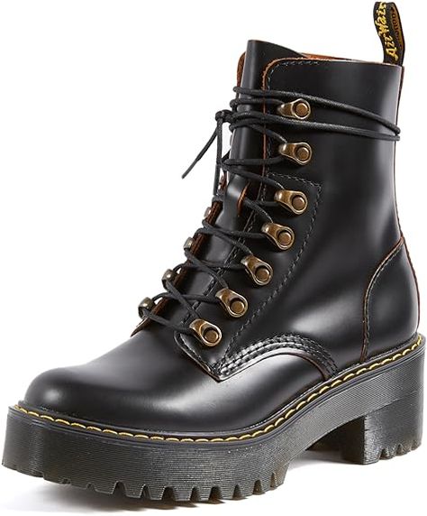 Boots Martens, Dr Martens Leona, Dr Martens Womens, Boot Fashion, Leather Heeled Boots, Fashion Heels, Moto Boots, Platform Boots, Shoe Sale