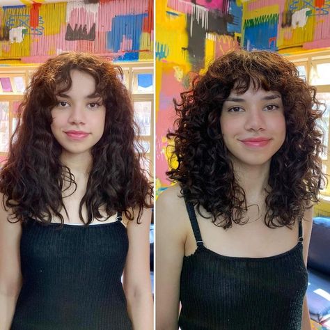 20 Flattering Shaggy Hair to Inspire You Shaggy Curly Hair, Jayne Matthews, Layered Curly Haircuts, Good Haircut, Curly Shag Haircut, Long Curly Haircuts, Hair Perm, Natural Curly Hair Cuts, Layered Curly Hair