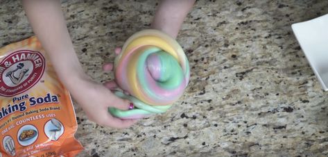 How to Make Slime with Baking Soda | Arm & Hammer Slime With Glitter Glue, Homemade Slim, Slime Recipies, Baking Soda Slime, Perfect Slime, Carpet Deodorizer, Baking Soda Benefits, Slime No Glue, Soda Brands