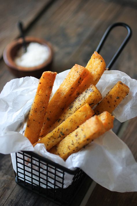 polenta chips Polenta Chips, Cheesy Polenta, Baked Polenta, Vegetarian Sides, Twice Baked, Polenta, Vegetable Dishes, Appetizer Snacks, Home Cooking