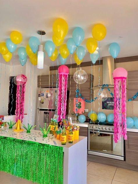 Spongebob 25th Birthday Party Cake, Spongebob Birthday Ideas Decorations, Spongebob Ideas Party, Spongebob Backdrop Ideas, 25th Birthday Party Decor, What’s Funnier Spongebob Party, Spongebob Birthday Party Backdrop, Spongebob Party Decorations Ideas, Nickelodeon Theme Party