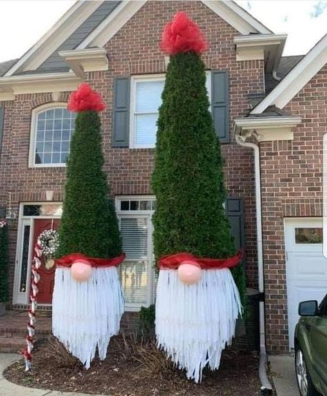 Outdoor Christmas Diy, Christmas Garden Decorations, Diy Tree, Gnomes Diy, Christmas Porch Decor, Christmas Decorations Diy Outdoor, Festival Diy, Navidad Diy, Christmas Garden