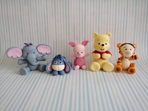 Winnie The Pooh Sculpture, Winnie The Pooh Clay Sculpture, Winnie The Pooh Polymer Clay, Winnie The Pooh Clay, Winnie The Pooh Fondant, Poo Cake, Pooh Baby Shower Cake, Moebius Artist, Clay Charms Kawaii