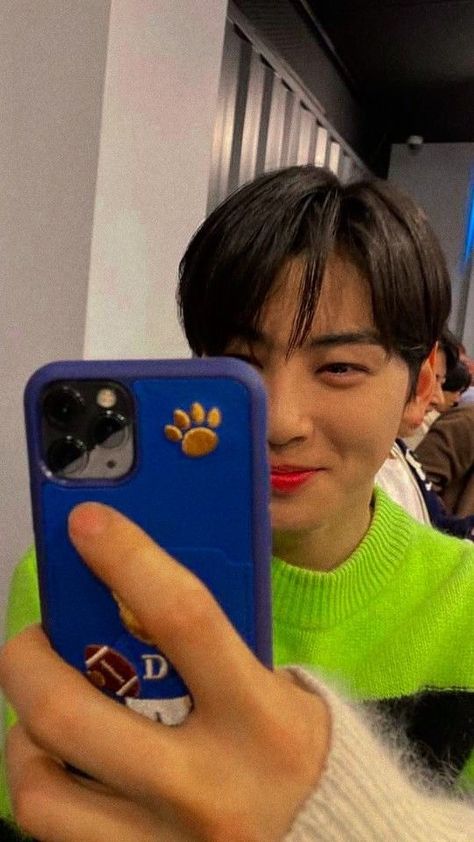 Cha Eun Woo Picture Of Today, Cha Eun Woo Selfie, A Mirror Selfie, Mackenyu Arata, Lee Dong Min, Army Pics, Cha Eun Woo Astro, Today Pictures, Eun Woo Astro