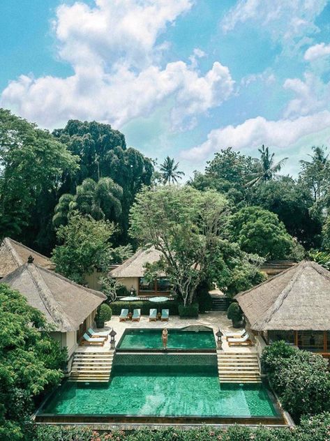 10 Wellness Resorts to Visit Around the World Amandari Bali, Alang Alang, Stone Pathways, Bali Architecture, Resort Plan, Rice Paddies, Bali Resort, Bali House, Resort Architecture