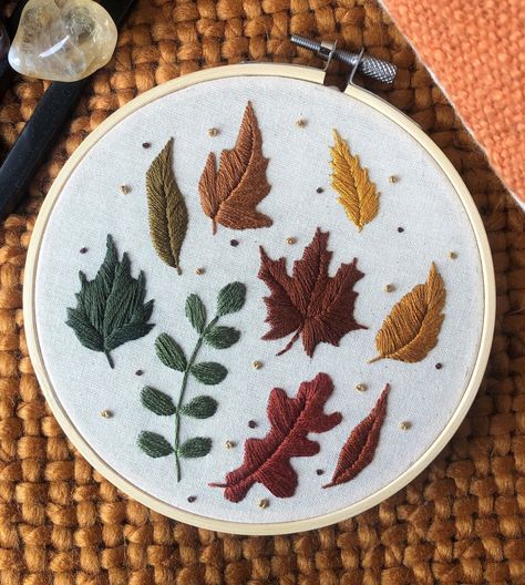 Autumn Leaves Embroidery, Needle For Embroidery, Leaves Embroidery, Autumn Cross Stitch Patterns, Applique Tutorial, Kitchen Lounge, Wedding Embroidery, Embroidered Leaves, Cross Stitch Tree