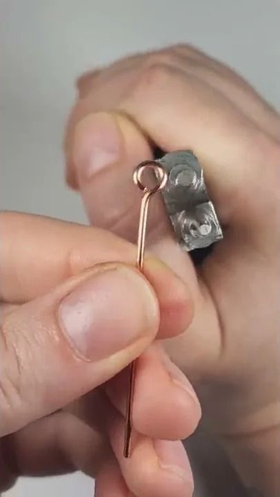 How to Make a Perfect Loop How To Make A Loop With Wire, How To Make A Wire Loop For Jewelry, Loop Earrings, Accessories Diy Jewelry, Head Pins, Diy Charms, Polymer Clay Crafts, Diy Videos, Clay Crafts