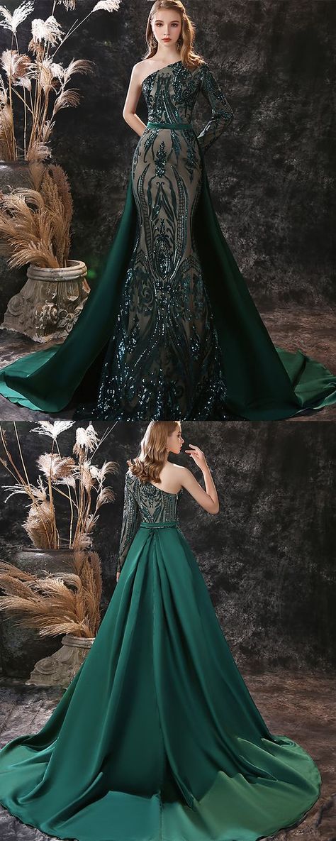 Green Fantasy Dress, Slytherin Dresses, Emerald Wedding Dresses, Emerald Green Wedding Dress, Slytherin Dress, Ck Fashion, Prom Dress Sparkly, Green And Gold Dress, Slytherin Clothes