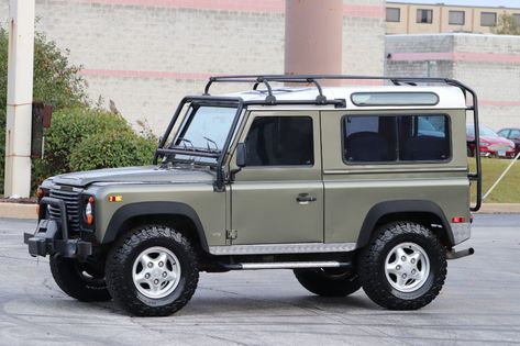 1997 Land Rover Defender 90 LE | Midwest Car Exchange Defender 90 For Sale, Defender For Sale, Garage Workshop Plans, Used Land Rover, Spare Tire Mount, New Luxury Cars, Clean Car, Road Adventure, Land Rover Models