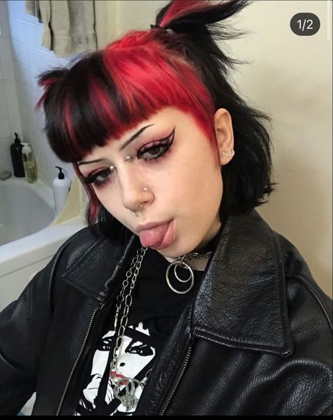 Goth Colored Hair, Short Goth Hairstyles, Goth Short Hair, Short Goth Haircuts, Short Goth Hair, Goth Hair Color Ideas, Halo Hair Color, Red Halo Hair, Black And Red Hair