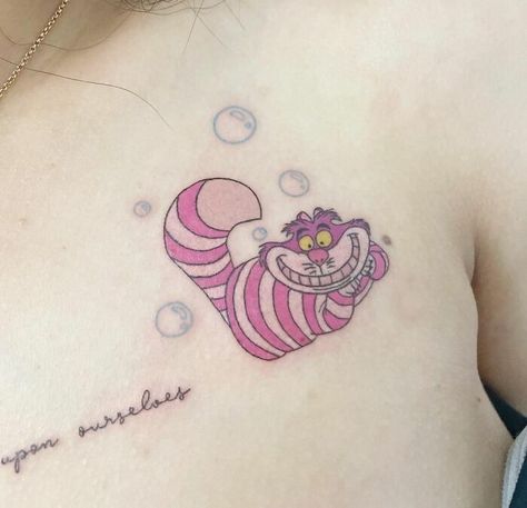 Cheshire Cat Tattoo Cheshire Cat Tattoo Black And White, Dory Tattoo, Multiple Tattoos, Futurama Tattoo, Minion Tattoo, Ninja Turtle Tattoos, Cheshire Cat Tattoo, Cartoon Tattoo Ideas, Adventure Time Tattoo