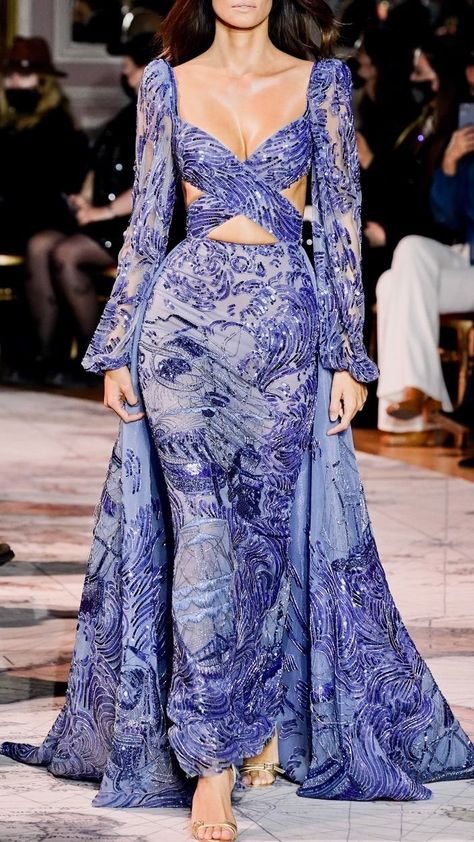 Zuhair Murad Spring Summer 2022 #zuhairmurad #zuhairmurad2022 #fashion #moda #dress #vestido #gown Runway Fashion Gowns, 2022 Couture, Runway Gowns, Dreamy Gowns, Exquisite Gowns, Looks Party, Spring Summer 2022, Gala Dresses, Zuhair Murad