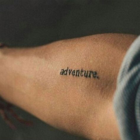 Travel Tattoo Small, Adventure Tattoo, Photography Mobile, Explore Tattoo, Retro Tattoos, Small Tattoos With Meaning, Small Wrist Tattoos, Wrist Tattoos For Women, Experimental Photography