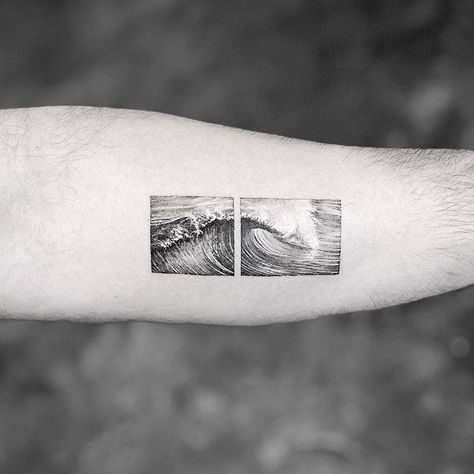 Wave tattoo on the inner forearm. Simbols Tattoo, Tattoo Wave, Wave Tattoo Design, Surf Tattoo, Tatuagem Masculina Pequena, Inner Forearm Tattoo, Framed Tattoo, Inner Arm Tattoo, Wave Tattoo