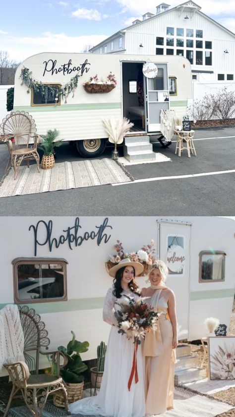 photobooth, wedding, wedding photographer, wedding photobooth Photobooth Camper, Camper Photo Booth, Ice Cream Stand, Food Truck Design, Horse Trailers, Mobile Photos, Truck Design, Business Venture, Banquet Hall